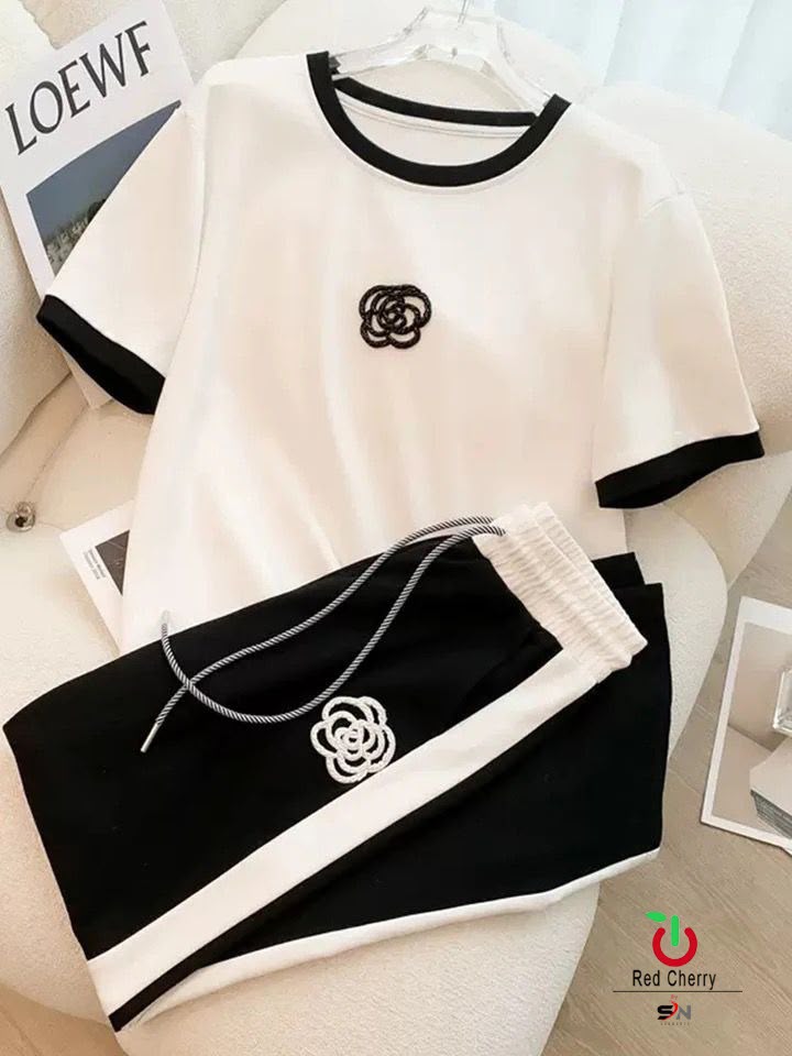 Printed Design Night Suit - White and Black Rosette Ringer